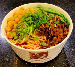 Hobnob  Chong-qing Spicy  Noodle