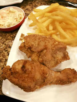 FRIED CHICKEN AND CHIPS