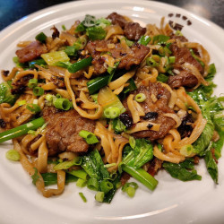 Hobnob spicy Stir Fried Beef Noodles