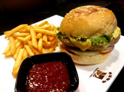 Hobnob Burger (chicken/beef) single/dubble patty